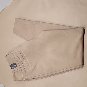 The Limited Drew Fit Skinny Trousers. Size 8, NEW with Tag.  Tan / Camel Color.